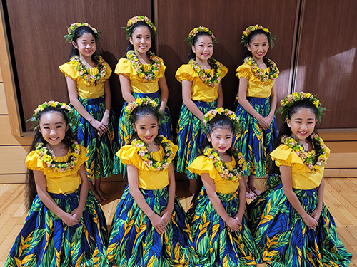 星野 希代子先生ハラウNā Pua Melia Hula Studio 星野 希代子先生ハラウNā Pua Melia Hula Studio