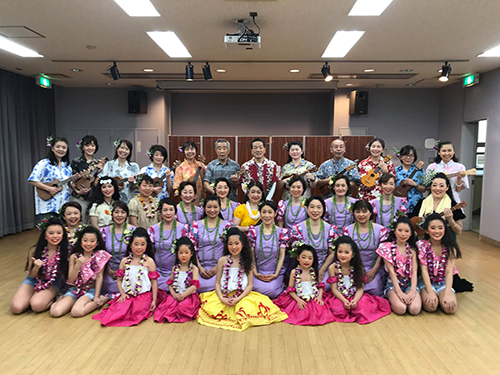 賀陽 保子先生ハラウPOKO HULA STUDIO 賀陽 保子先生ハラウPOKO HULA STUDIO