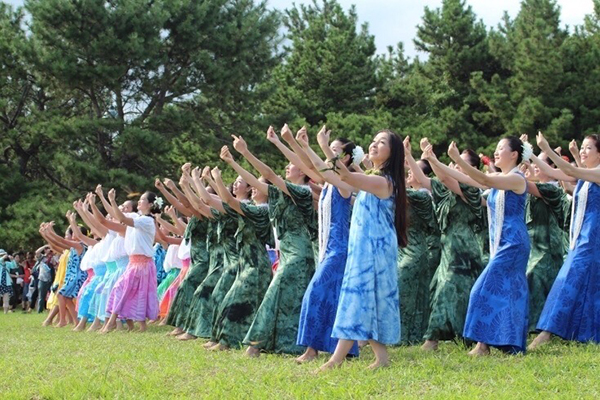 Hula ‘Ohana Laule‘a