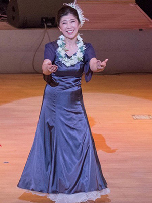 Yoshiko Keʻalaonaona Kawabata   (川端 淑子)先生 Yoshiko Keʻalaonaona Kawabata   (川端 淑子)先生