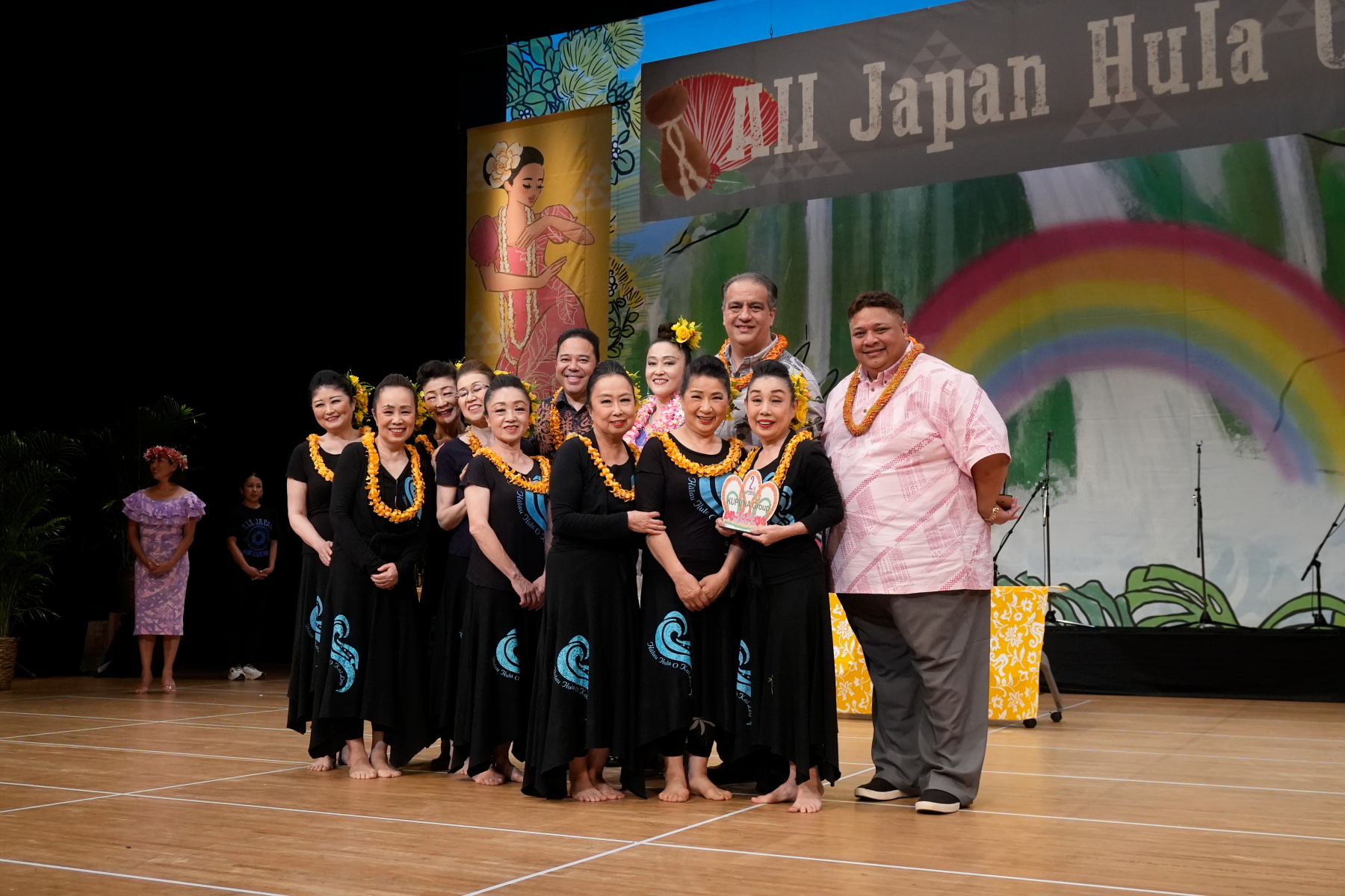 Hālau Hula O KaiLeo