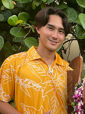 Cameron Konapiliahi Barcarse先生 Cameron Konapiliahi Barcarse先生