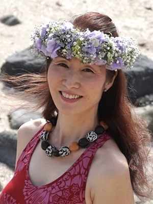 島中カヒリ久絵先生